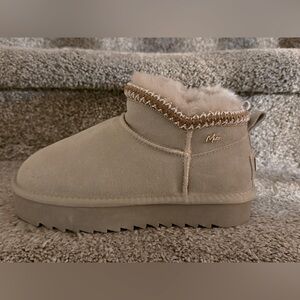 Mexx Platform Fur-lined Boots